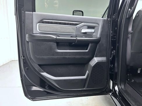 Used 2022 RAM 3500 Big Horn w/ Level C Equiment Group image 20