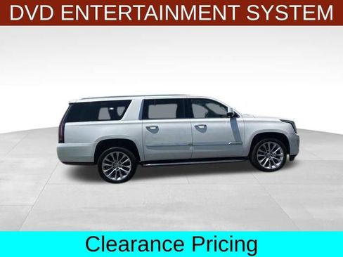 Used 2018 Cadillac Escalade ESV Luxury AWD/4WD image 8