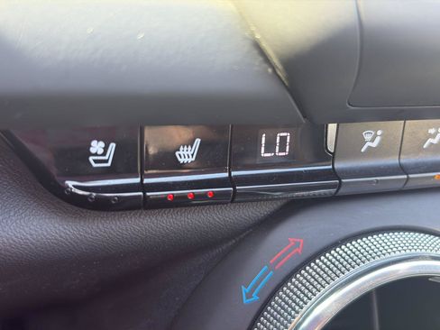 Used 2017 Chevrolet Camaro LT RWD image 38
