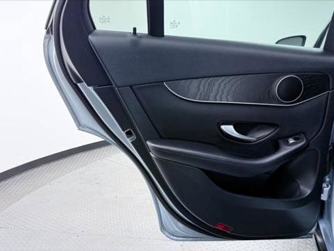 Used 2018 Mercedes-Benz GLC 300 image 16