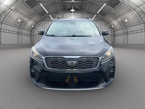 Used 2019 Kia Sorento EX w/ EX Touring Package image 2