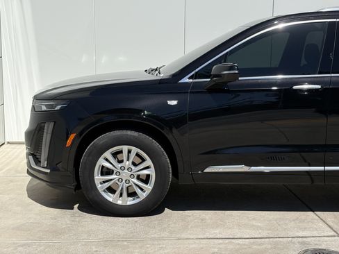 Certified 2024 Cadillac XT6 Luxury w/ LPO, Floor Liner Package AWD/4WD image 5