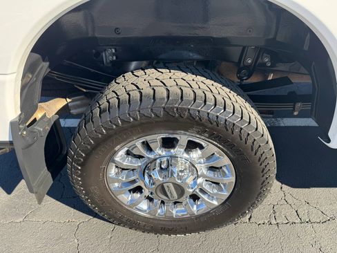 Used 2020 Ford F350 Lariat w/ Lariat Ultimate Package image 12