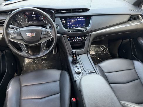 Certified 2022 Cadillac XT5 Sportv w/ Technology Package AWD/4WD image 13
