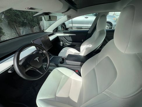 Used 2021 Tesla Model 3 Standard Range Plus image 21