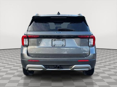 Used 2025 Ford Explorer Platinum image 6