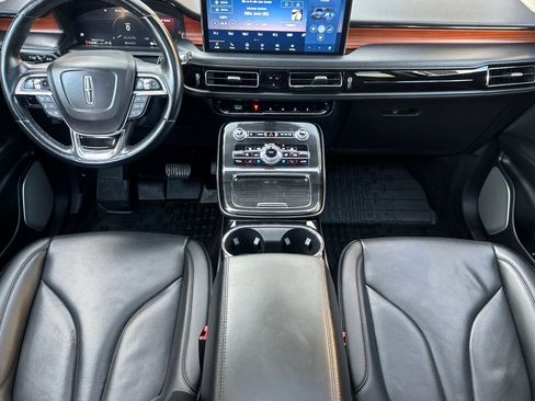 Used 2022 Lincoln Nautilus Reserve w/ Equipment Group 202A image 12