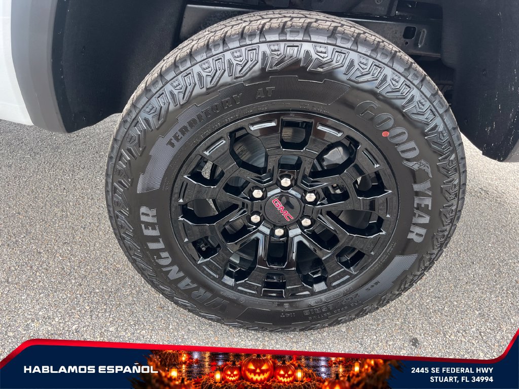 New 2026 GMC Canyon Elevation RWD image 9