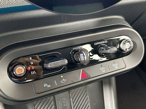 Certified 2025 MINI Cooper S image 15