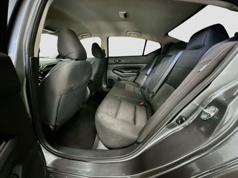Used 2023 Nissan Altima 2.5 SV FWD image 28