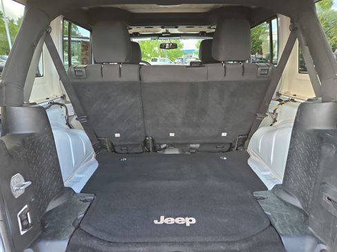 Used 2016 Jeep Wrangler Unlimited Sport w/ Quick Order Package 24S AWD/4WD image 27