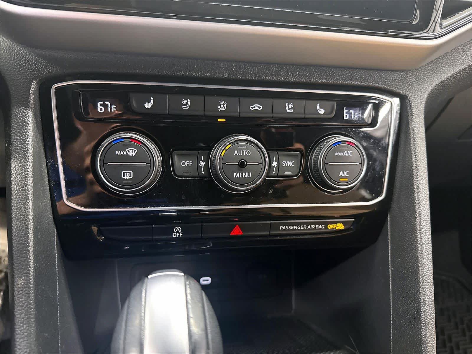 Used 2023 Volkswagen Atlas Cross Sport SEL Premium R-Line AWD/4WD image 19