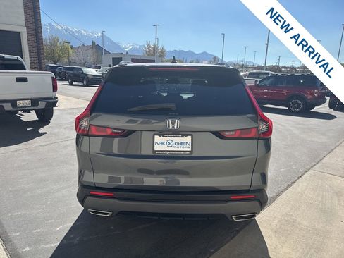 Used 2025 Honda CR-V Sport-L image 6