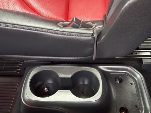 Used 2022 Toyota Highlander XSE image 14