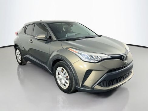 Used 2021 Toyota C-HR LE FWD image 4