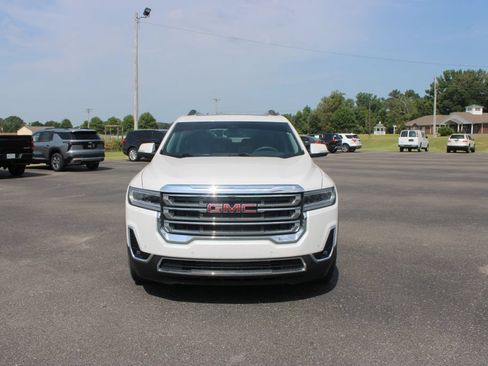 Used 2023 GMC Acadia SLT w/ Preferred Package FWD image 3