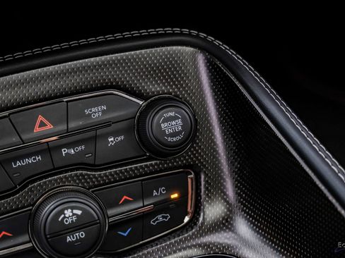 Used 2022 Dodge Challenger SRT Hellcat RWD image 71