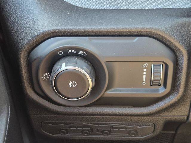 Used 2026 Jeep Wrangler Unlimited Sport AWD/4WD image 32
