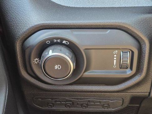 Used 2026 Jeep Wrangler Unlimited Sport AWD/4WD image 32