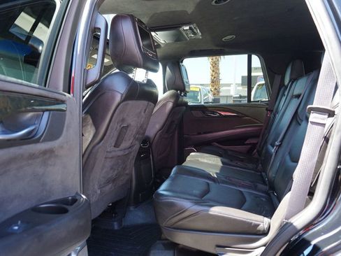 Used 2016 Cadillac Escalade Platinum AWD/4WD image 20