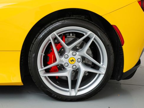 Certified 2022 Ferrari F8 Tributo image 46