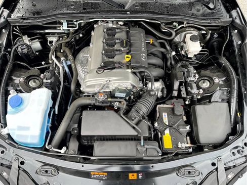Used 2023 MAZDA MX-5 Miata Grand Touring RWD image 9