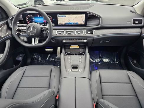New 2026 Mercedes-Benz GLS 450 4MATIC image 29