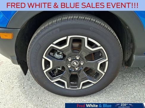 Used 2025 Ford Bronco Sport Outer Banks w/ Outer Banks Tech Package+ AWD/4WD image 28