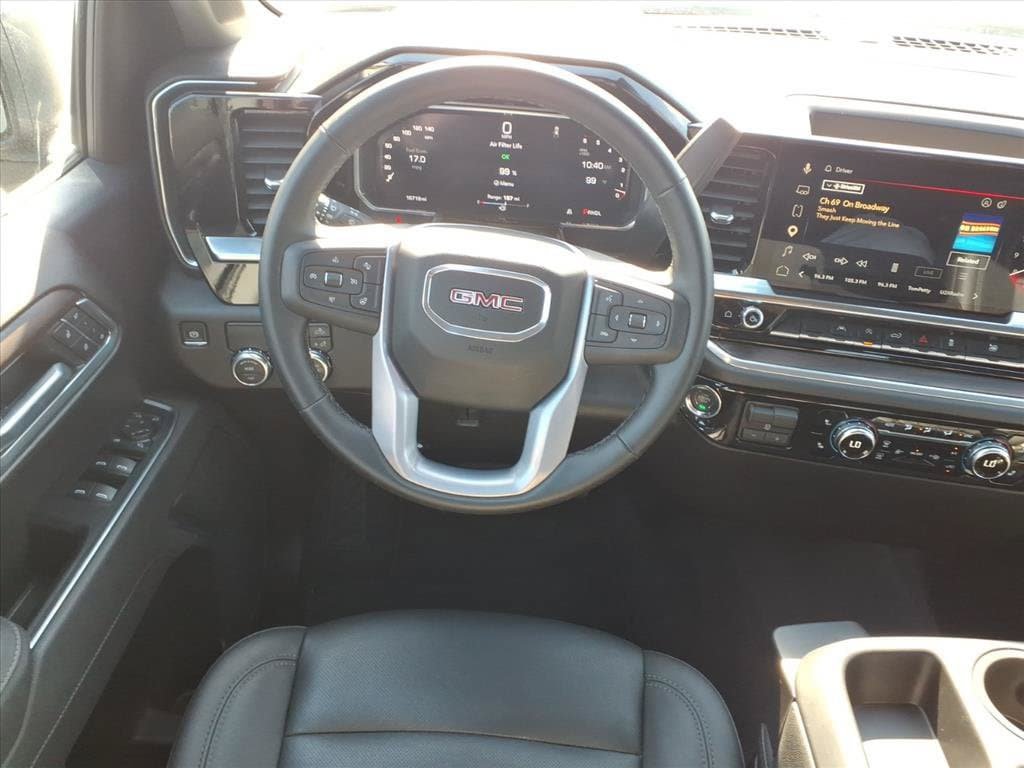 Used 2026 GMC Sierra 1500 SLT RWD image 29