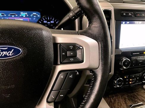 Used 2019 Ford F250 Lariat w/ Lariat Ultimate Package AWD/4WD image 18