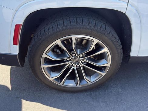 Used 2022 Jeep Grand Wagoneer Series III w/ Flexible Seating Group image 6