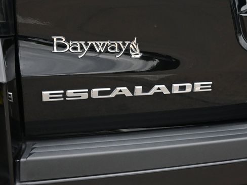 Used 2020 Cadillac Escalade Luxury AWD/4WD image 21