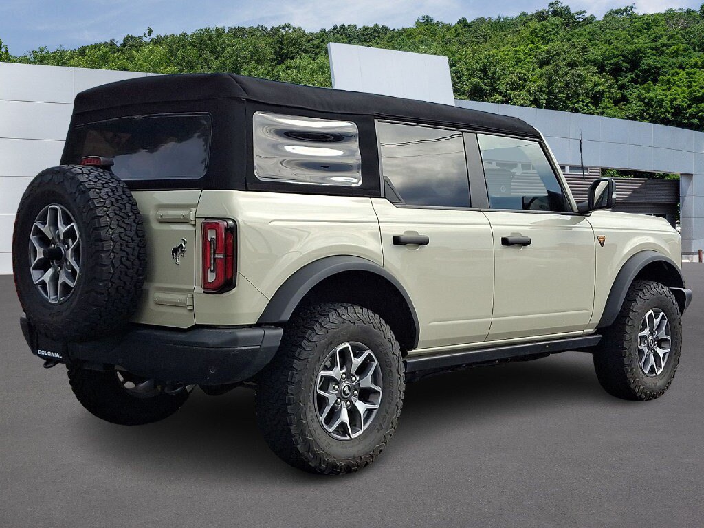 Used 2025 Ford Bronco Badlands AWD/4WD image 6