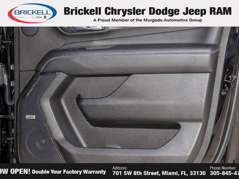 Used 2023 GMC Yukon XL Denali image 13