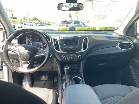Used 2020 Chevrolet Equinox LT FWD image 19