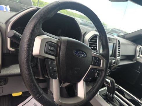 Used 2016 Ford F150 Lariat w/ Equipment Group 502A Luxury AWD/4WD image 8
