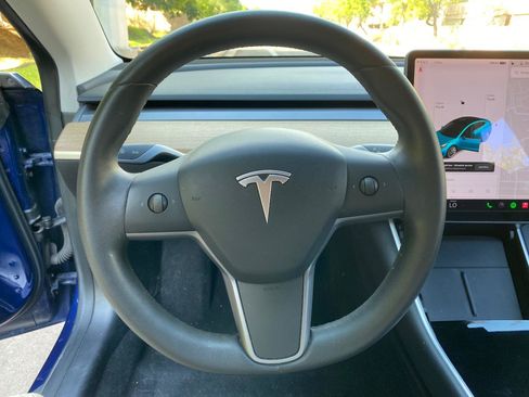 Used 2020 Tesla Model 3 Standard Range Plus RWD image 57