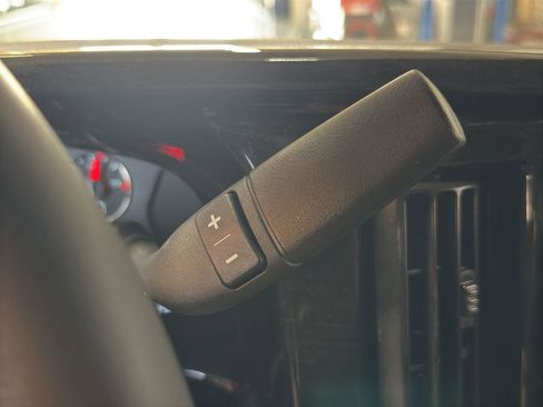 New 2025 GMC Savana 2500 image 41