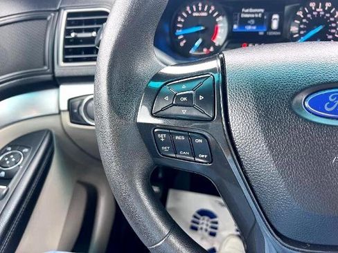 Used 2018 Ford Explorer FWD image 16