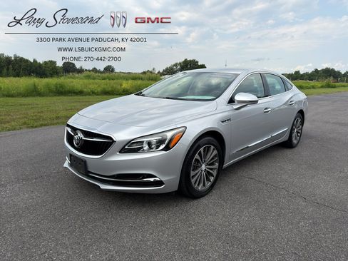 Certified 2018 Buick LaCrosse Essence FWD image 1