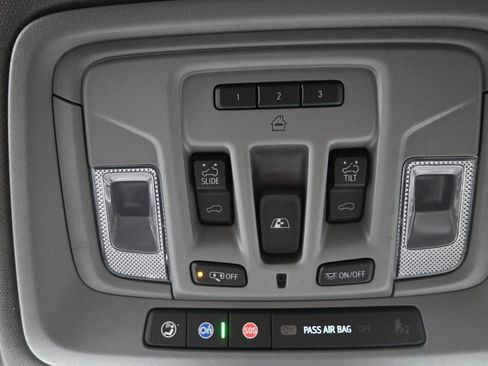 Certified 2024 GMC Sierra 2500 Denali w/ Denali Reserve Package image 19