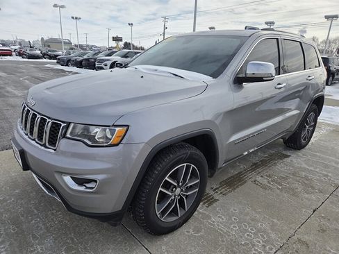 Used 2018 Jeep Grand Cherokee Limited image 7