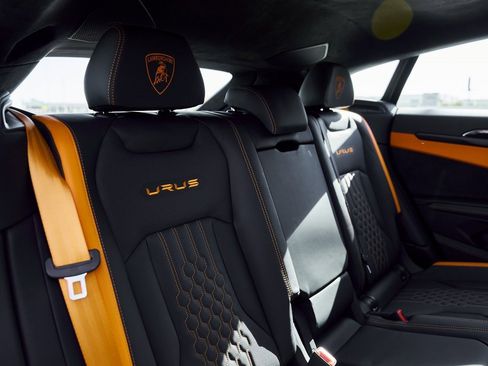 Used 2024 Lamborghini Urus S image 44