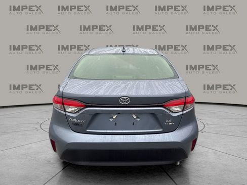 Used 2026 Toyota Corolla LE FWD image 4