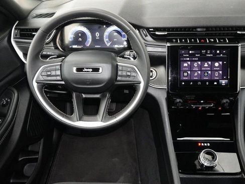 Used 2024 Jeep Grand Cherokee L Laredo w/ Trailer Tow Package image 21