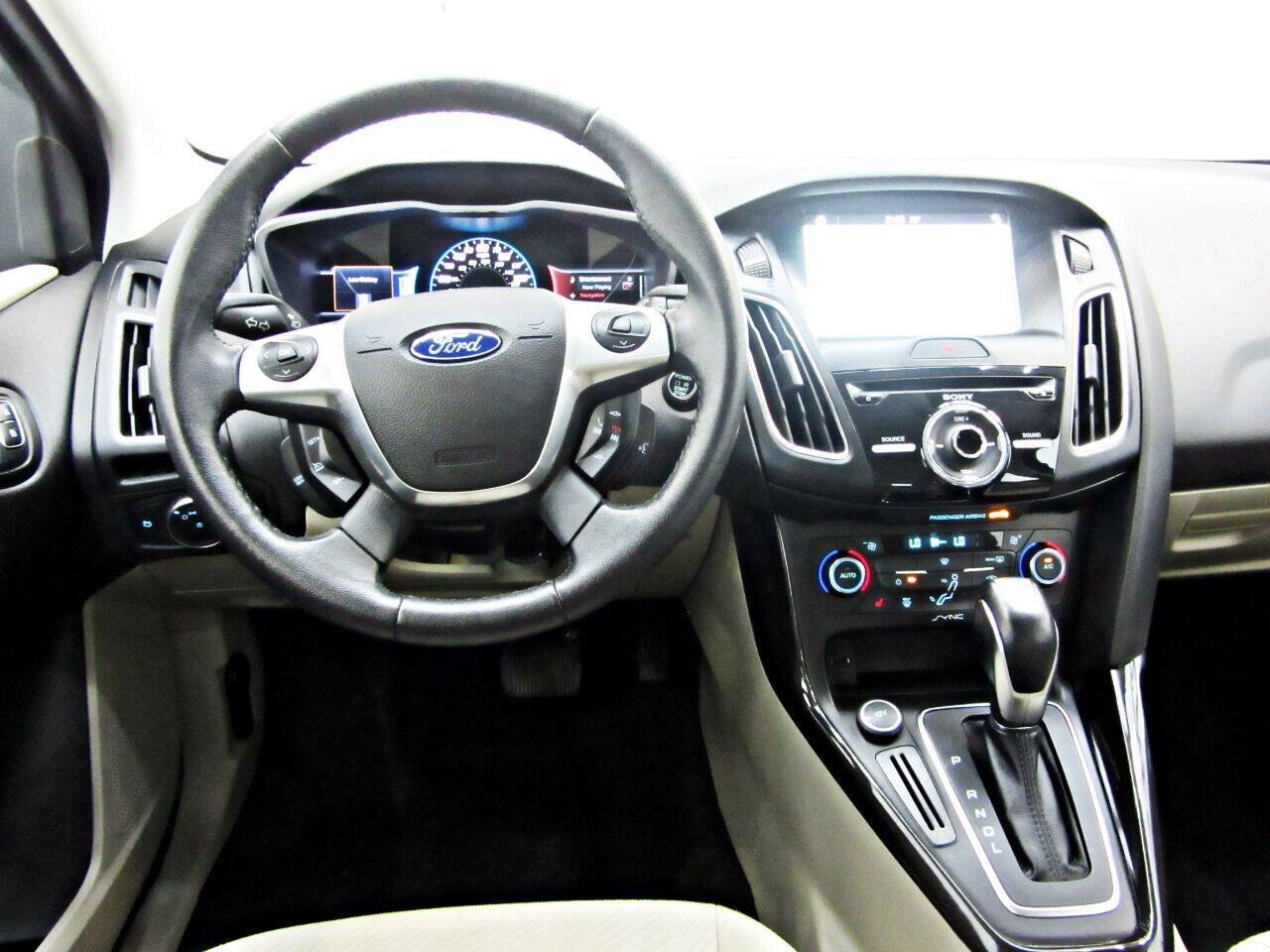 Used 2016 Ford Focus Electric Hatchback FWD image 21