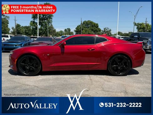 Used 2018 Chevrolet Camaro SS RWD image 4