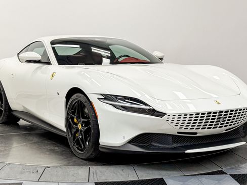 Used 2024 Ferrari Roma RWD image 3