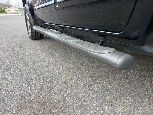 Used 2014 Nissan Frontier SL w/ SL Moonroof Package image 15