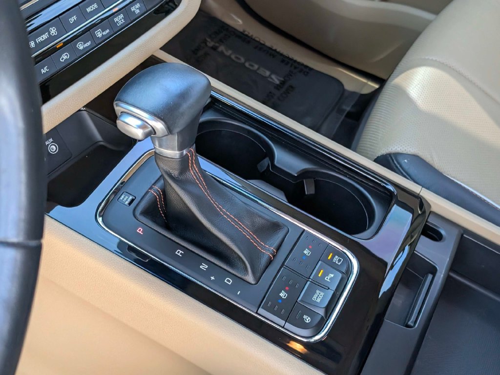 Used 2018 Kia Sedona SX Limited FWD image 23